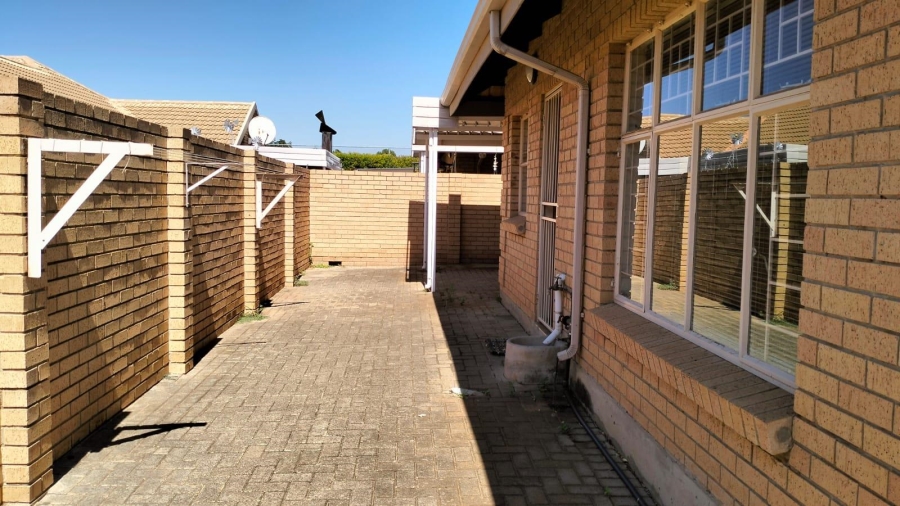 2 Bedroom Property for Sale in Universitas Free State